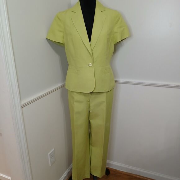 Kasper Women's Linen 2-Piece Pant Suit Lime Green Size 8 - Picture 1 of 12